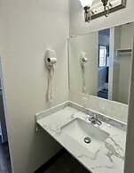 Town Centre Inn - Parry Sound