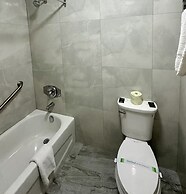 Town Centre Inn - Parry Sound