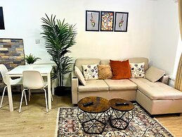 Apartment Sleeps 4 With Garden