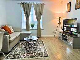 Apartment Sleeps 4 With Garden