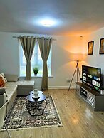 Apartment Sleeps 4 With Garden
