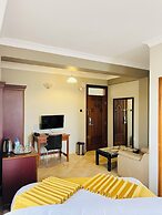 LEYSHOF HOTEL