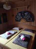Seminarhaus Arya Maitreya