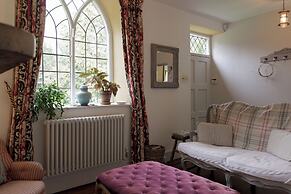 Artisan Hall Stunning Grandeur Cotswolds