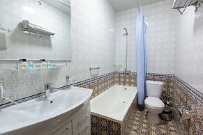 Hotel Iman