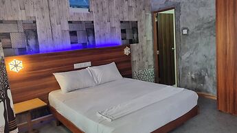 Avanti Surf & Stay