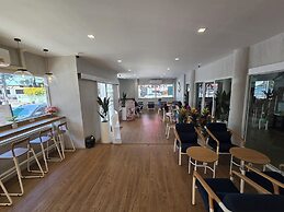 RATANASIRI HOTEL