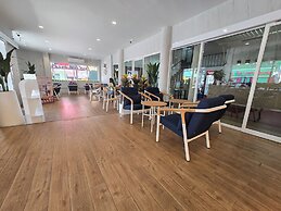 RATANASIRI HOTEL