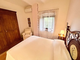 Secluded Umbrian Villa With Private Pool, Perfect for Nature Lovers