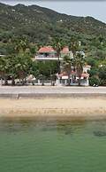 Evia Bay Suites & Retreats