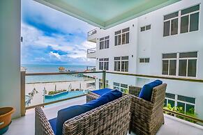 Royal Kahal Beach Resort