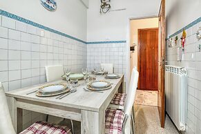 Tullia relax home 650m from the sea