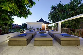Villa Amira Legian