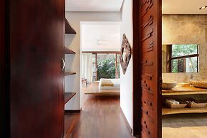 Villa Amira Legian