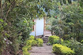 Bwindi Neckview Lodge