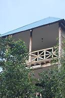 Bwindi Neckview Lodge