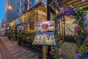 The Now Hotel