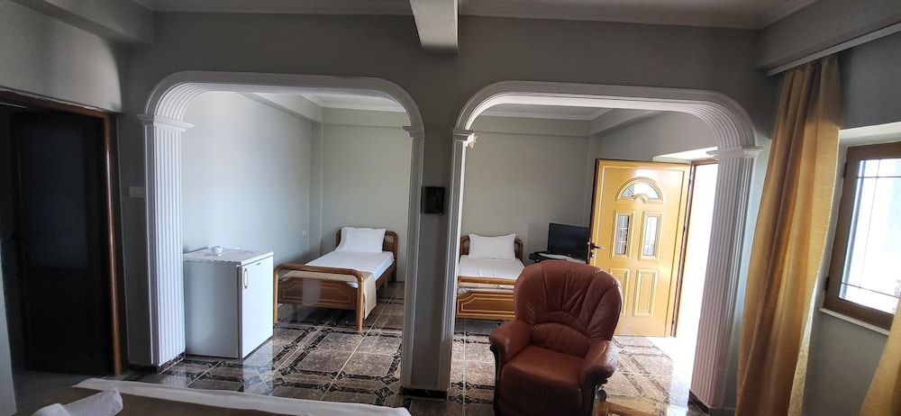 Jon rooms