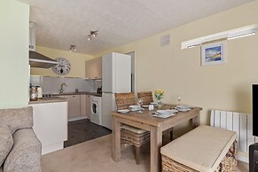 Harbour Reach - Close to Beach Parking