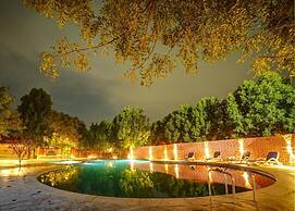 Brown Town Resort & Spa