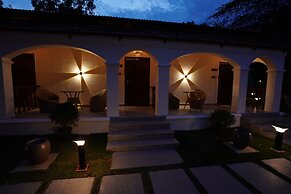 Brown Town Resort & Spa
