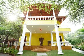 Brown Town Resort & Spa