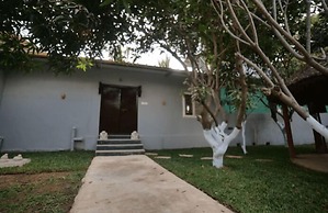 Brown Town Resort & Spa
