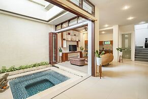 The Seven Residence