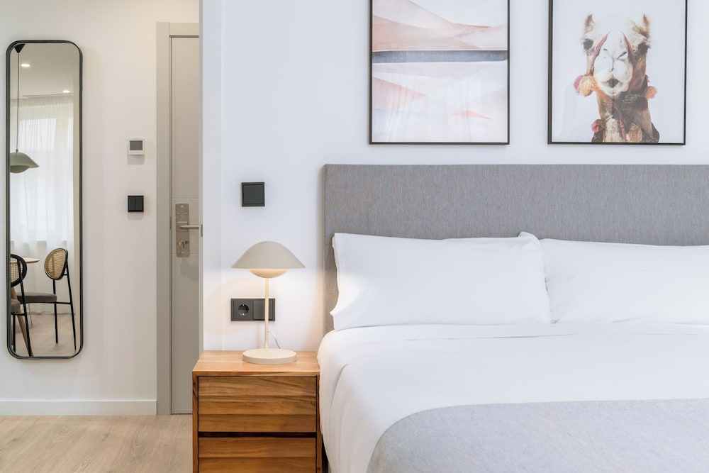 Limehome Santiago de Compostela