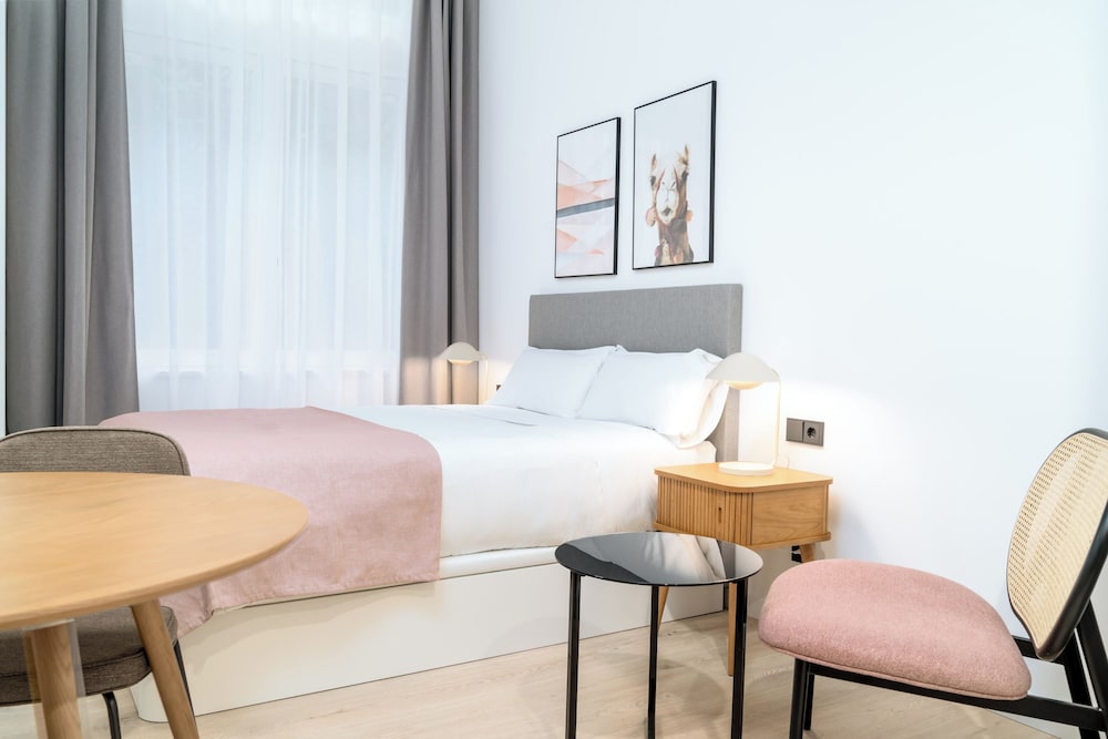 Limehome Santiago de Compostela