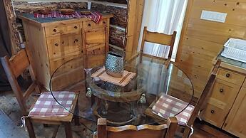 Rustic Beaverfoot Lodge Dream Cabin