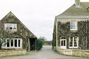 Cotteswold House