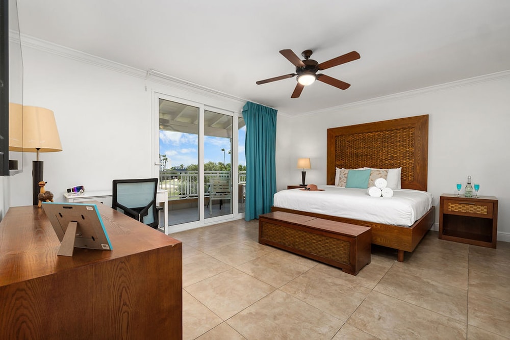 Private Jacuzzi Resort Amenities Close 2 Beach