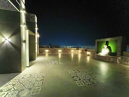 Hotel KUBER PALACE - Sea beach & Temple