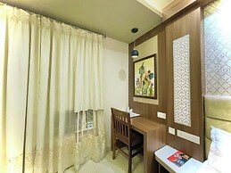 Hotel KUBER PALACE - Sea beach & Temple