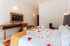 Canary Hotel & SPA