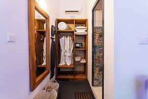 Canary Hotel & SPA