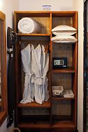 Canary Hotel & SPA