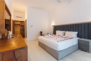Canary Hotel & SPA