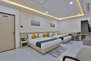 Hotel The Grand Radhey