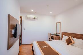A89 Rosarian Hotel