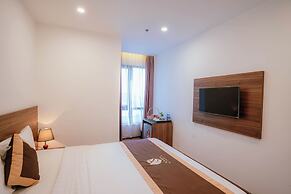 A89 Rosarian Hotel