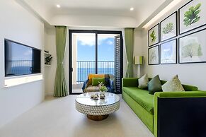 Hillside Sunset Apartment