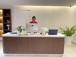 Velea Serviced Apartments & Suites