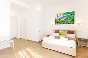 Pessina 90 Rooms in Naples