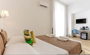 Pessina 90 Rooms in Naples