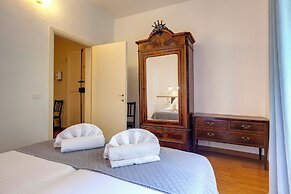 Salterelli Apartments by Mamo Florence