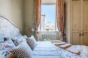 Timeless Palazzo in Lucca