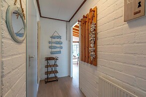 De Blenck 67 Family-friendly Bungalow