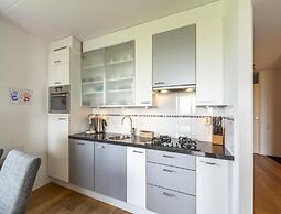 Cozy Apartment With Balcony